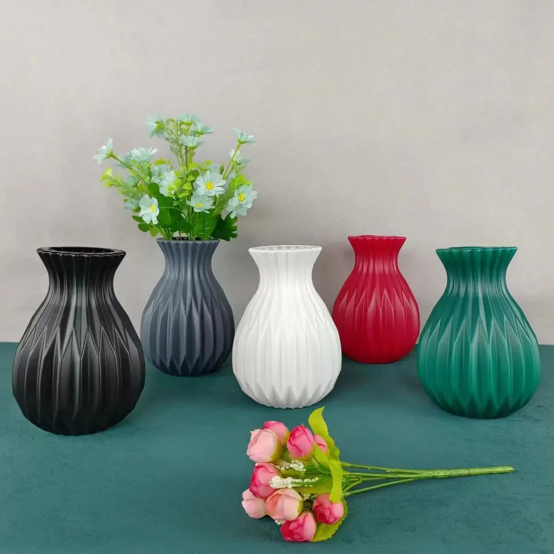 Nordic Minimalist Donut Vase - Imitation Ceramic Plastic, 1pcs